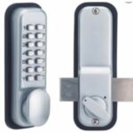 Serrure à code mécanique installée par un serrurier en Île-de-France